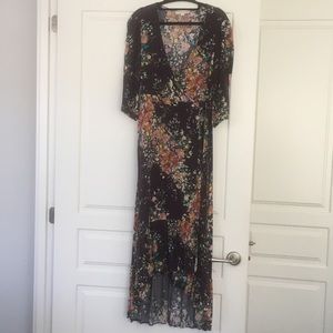 Love Stitch floral print wrap dress